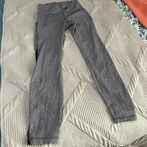 Lululemon Train Times 7/8 leggings